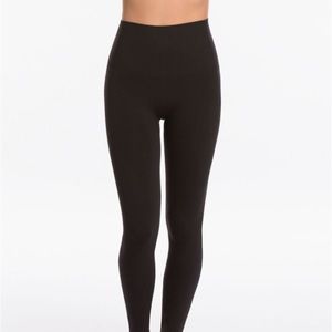 SPANX look at me now leggings. Size S